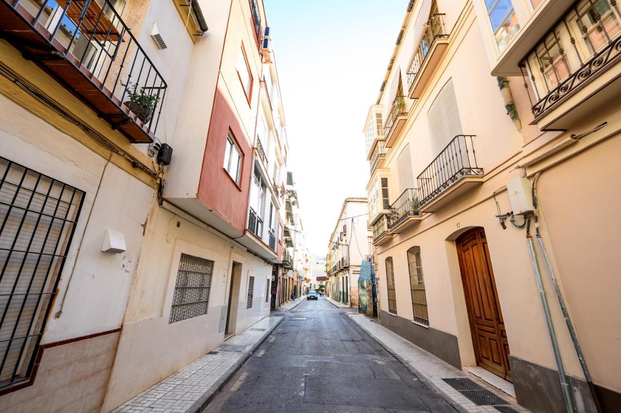 Modern 3 Bedroom, City Center With Patio & High Ceilings By 10Tosea Málaga Eksteriør billede